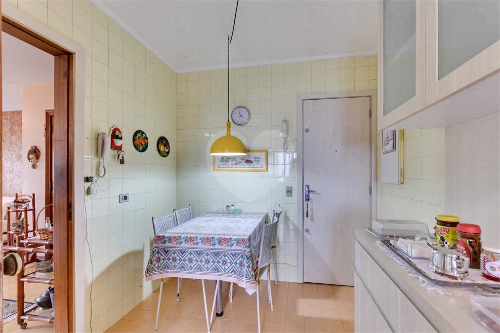 Apartamento à venda com 4 quartos, sendo 1 suíte, em Jardim Marajoara, São Paulo, SP