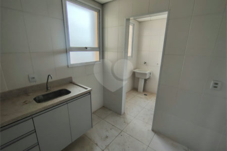 Apartamento com condomínio de clube 3 Dormitórios e 1 Suíte