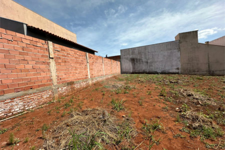Terreno a venda