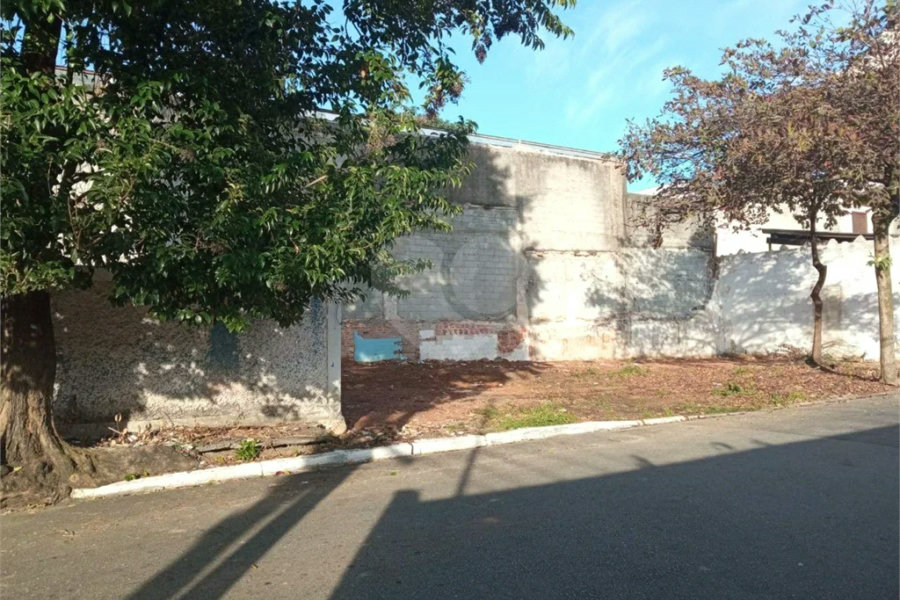 Excelente Terreno no Jardim Prudência, com 300 M² (10x30)