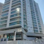 🏖️ BELO APARTAMENTO NO CORAÇÃO DA VILA CAIÇARA – PERTINHO DA PRAIA!