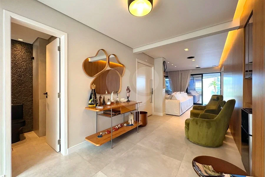 Cobertura à venda com 4 quartos, sendo 2 suítes,  em Riviera de São Lourenço, Bertioga, SP