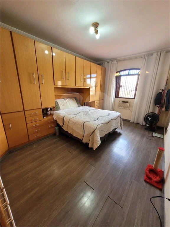 Sobrado de 3 quartos à venda na Penha