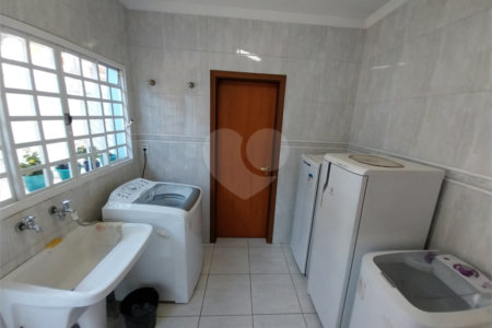 Sobrado à venda com 5 quartos, sendo 1 suíte,  em Terra Nobre, Louveira, SP
