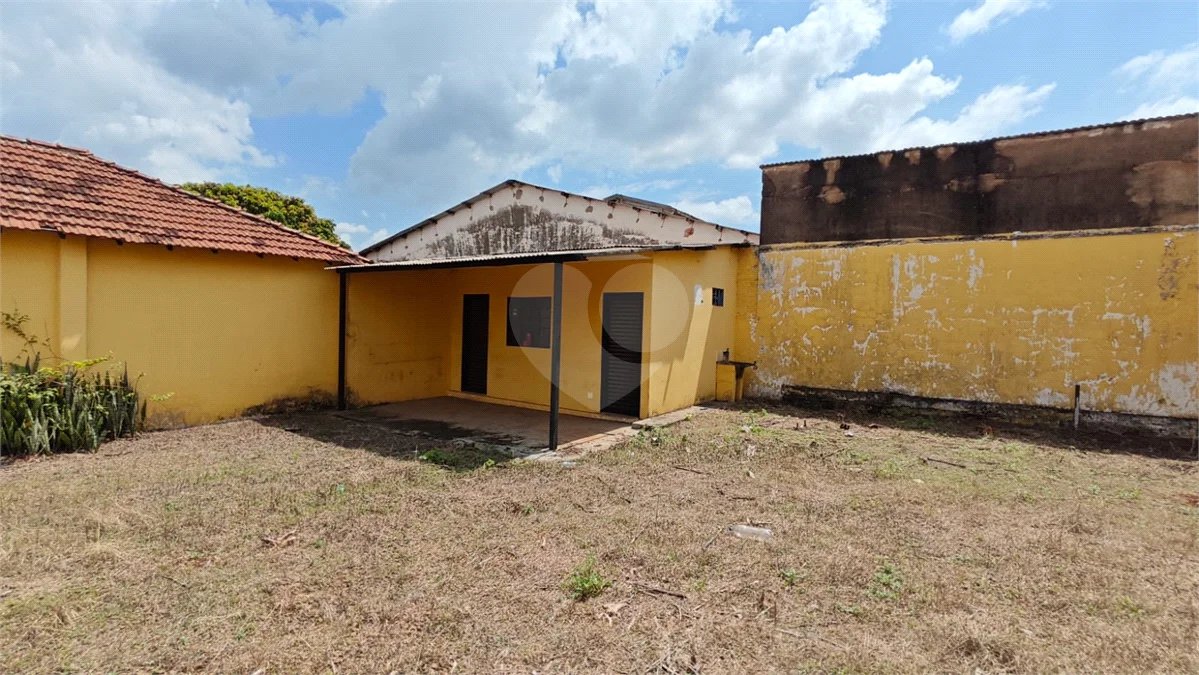 Oportunidade Única: Lote Comercial Estratégico de 463 m² Próximo ao Centro – Ideal para o Seu Negócio!