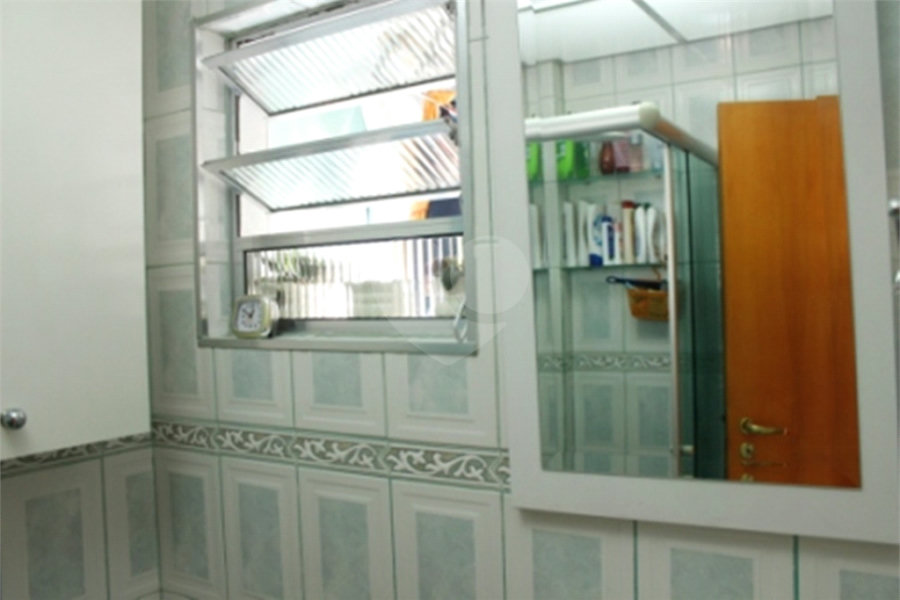 Apartamento 03 Dorm 02 Banheiros 01 Vaga na Saúde para Venda.