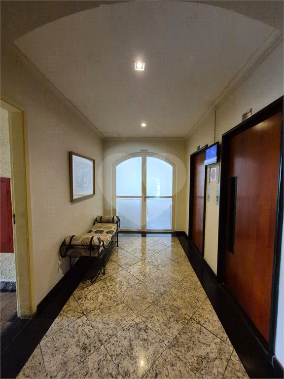 Apartamento para venda em Moema com 2 quartos, sendo 1 suíte, 1 vaga, 62 m²