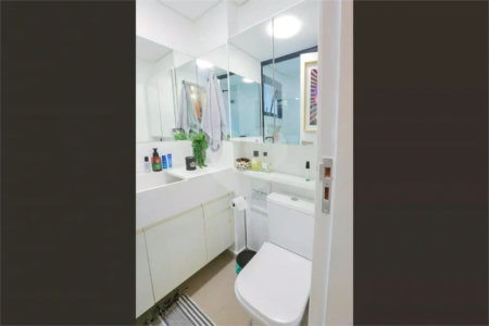 Apartamento à venda na Vila Nova Conceição, mobiliado pronto para morar com varanda e 1 vaga