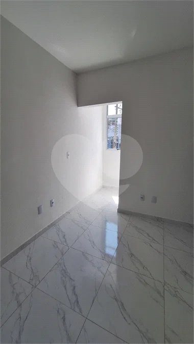 RESIDENCIAL TORRES NOBRES Apartamento com ótima distribuição e praticidade: 2 quartos 1 banheiro 1Sala Cozinha Área de serviço 1 vaga de garagem RESIDENCIAL TORRES NOBES