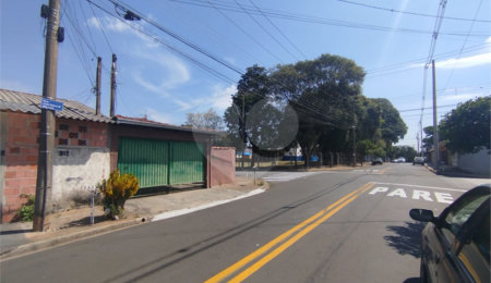 Casa à venda com 3 quartos, sendo 1 suíte,  em Parque Industrial, São Carlos, SP