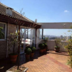 3 quartos, sendo, 2 suítes e 4 vagas de garagem