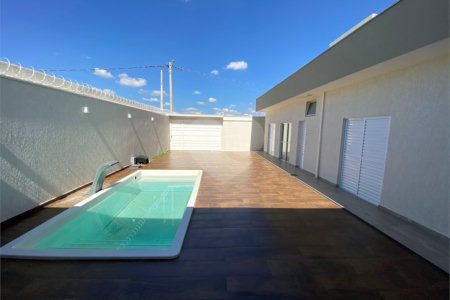 Casa térrea com piscina para venda no Residencial Arcoville