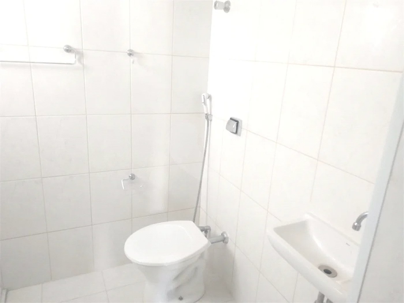 APARTAMENTO COM 77 M², 02 DORMITÓRIOS,, 02 VAGAS, NO PLANALTO PAULISTA PARA LOCAÇÃO