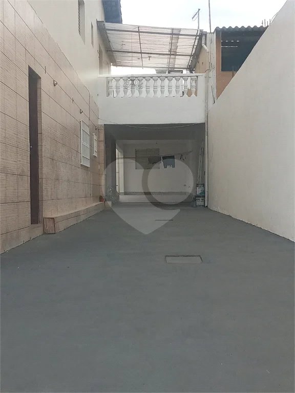 Casa com 180m², 3 quartos (1 suíte) e 5 vagas de garagem, à venda em São Mateus