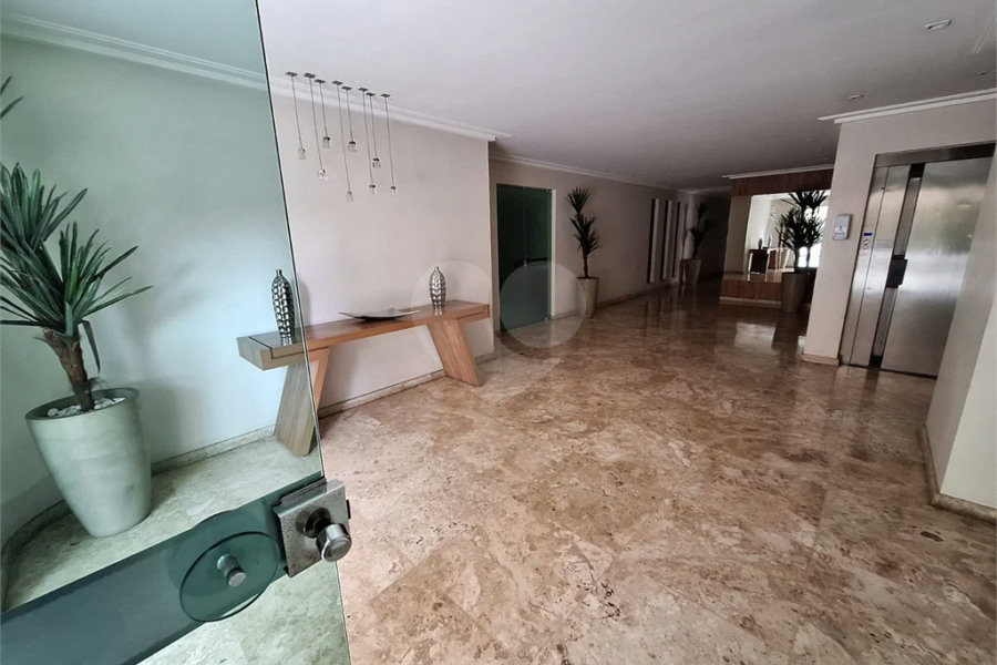 Apartamento com 130 m² , Bairro Saúde
