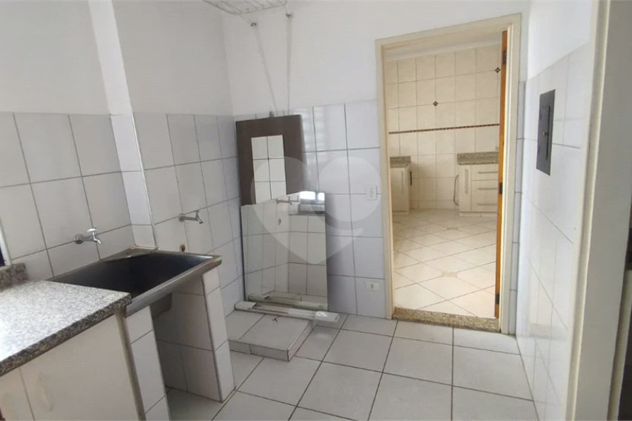 Apartamento Edifício Romano