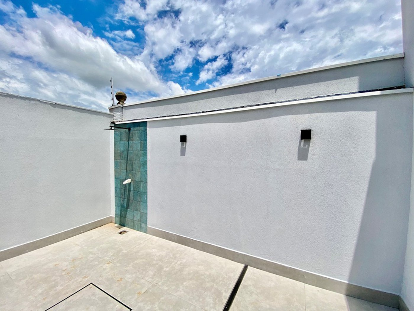 Casa à venda com 3 quartos, sendo 3 suítes, no condomínio Vila Giardino, Jundiaí - SP