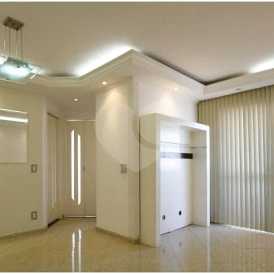 VENDA Apartamento de 55 m² | 2 dormitórios | Varanda | 1 Vaga Coberta – Bem Localizado - Mooca