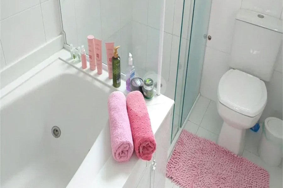 SOBRADO MOBILIADO DE 199,0 M² COM 02 SUITES, 04 VAGAS E PISCINA PARA VENDA NO JARDIM VIRGINIA BIANCA