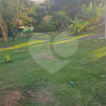 Indaiatuba- condominio Vale das Laranjeiras - Itaici - Terreno 3040,00 ms- construida 220ms - 3 dormitórios, sendo 2 suítes e uma suíte master com closet, além de uma sala ampla com 3 ambientes, Cozinha planejada,, campo de futebol/vôlei, Area de lazer com piscina, espaço gourmet com churrasque