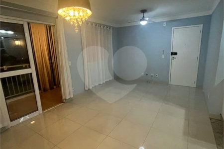 Apartamento 3 dormitórios no Avalon