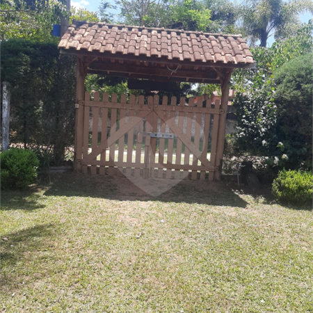 Chácara no Lagoa Dourada .