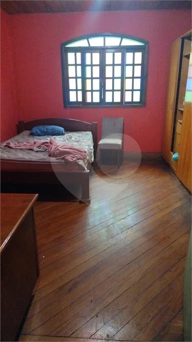 Casa à venda com 3 quartos, sendo 1 suíte,  em Bom Retiro, São Paulo, SP