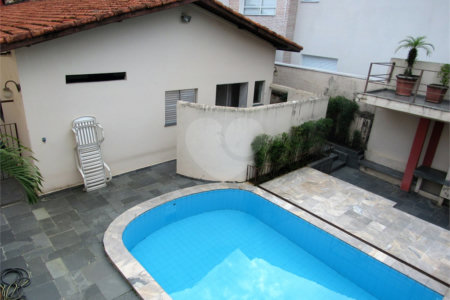 Casa Térrea à venda com 3 quartos, sendo 1 suíte, em Chácara Flora, São Paulo, SP