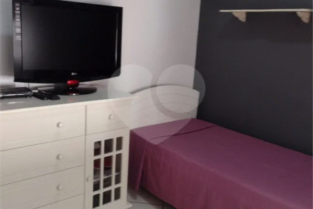 Casa com 180m² , 3 dormitórios , sendo 1 suíte , 2 vagas , à venda em Itaquera