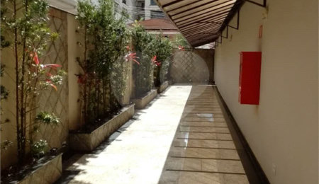 Apartamento à venda com 3 suítes em Jardim Elvira Dias, Poços de Caldas, MG