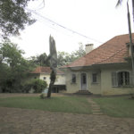 Casa à venda com 4 quartos, sendo 2 suítes,  no condomínio Chácara Flora, São Paulo - SP