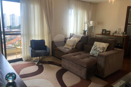 Apartamento na Região do Anália Franco Próximo ao Shopping com 3 Dormitórios sendo 1 Suíte e 2 Vagas de Garagem