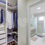 Casa à venda com 4 quartos, sendo 2 suítes, no condomínio Residencial Vila Lagos, São Paulo - SP