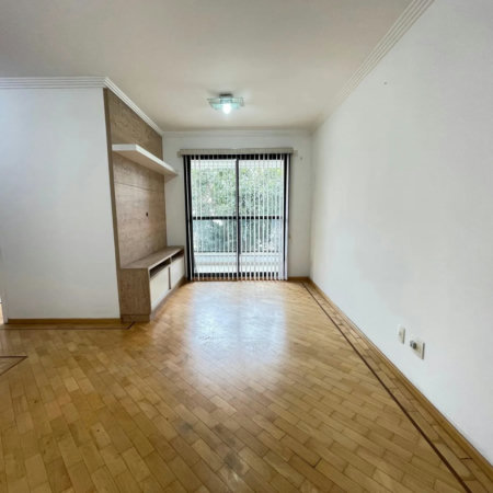 Apartamento à venda com 3 quartos, sendo 1 suíte, 2 vagas no Jardim Ester