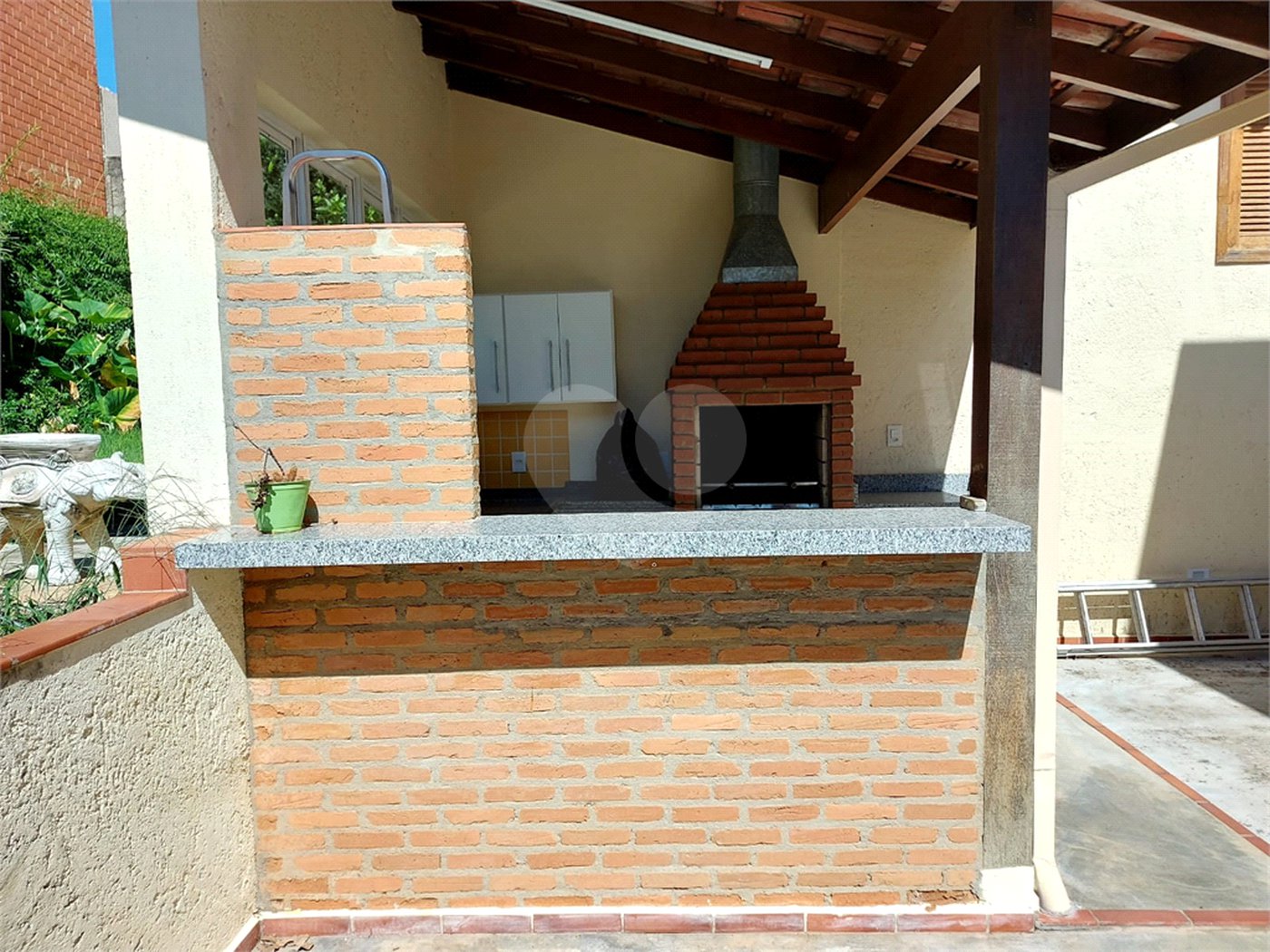 Casa charmosa e elegante localizada no deslumbrante Condomínio Villagio Capriccio Louveira SP