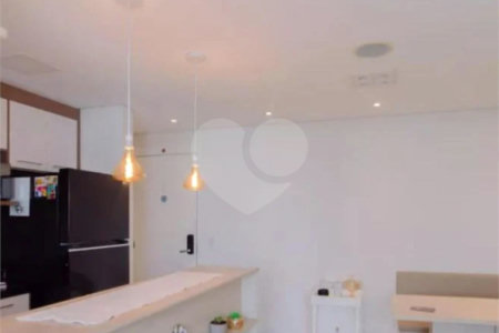 Apartamento no Ipiranga de 68m2 com 2 dorms, 1 suíte, 2 banheiros, 1 vaga. Estuda permuta.