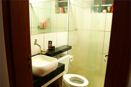 Apartamento à venda com 2 dormitórios no Monte Logan, São Carlos