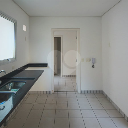 Condomínio com 3 quartos à venda em Brooklin - SP