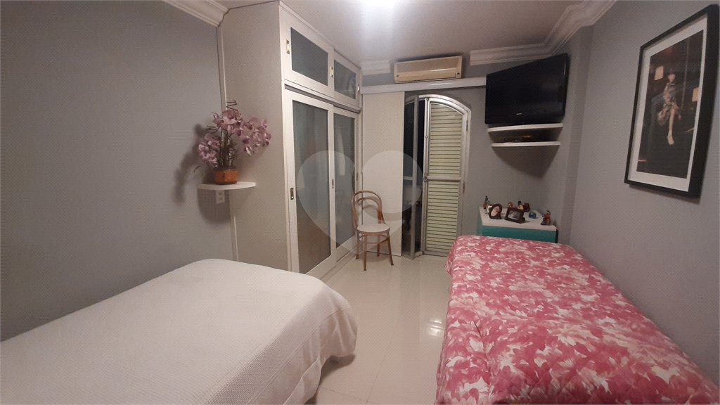 Apartamento a venda em Perdizes, 3 dormitórios, sendo 2 suítes e 2 vagas de garagem