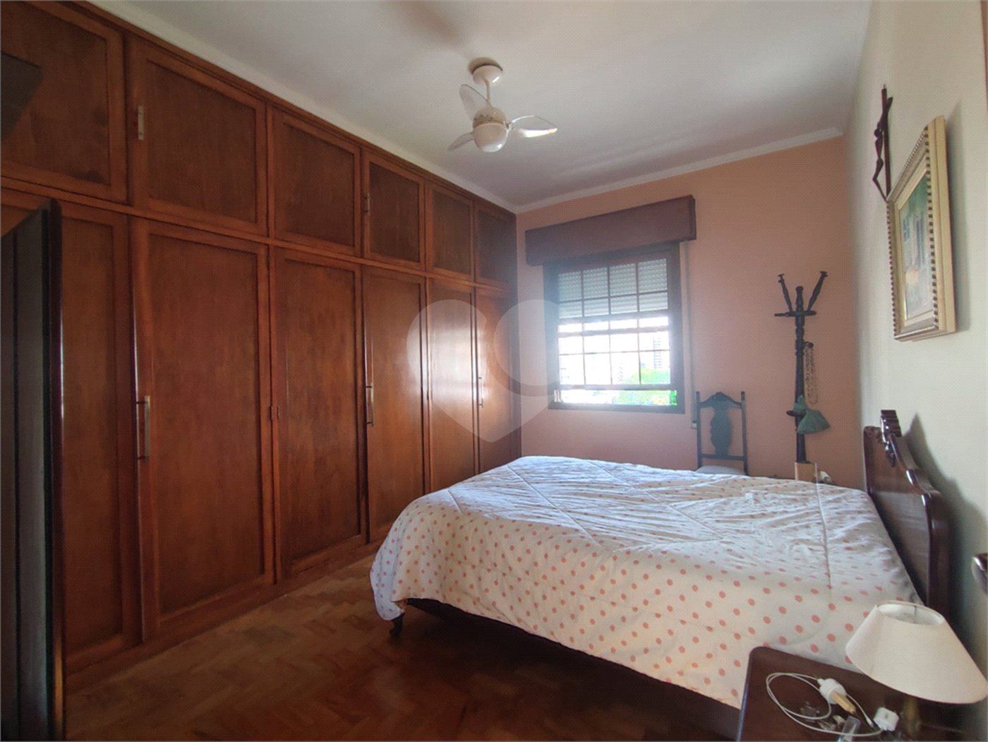 Apartamento para venda e locação na Aclimação de 108m² com 2 dormitórios e 2 banheiros, varanda