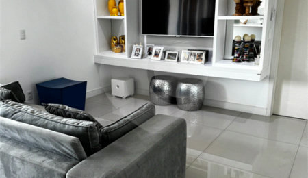 Apartamento à venda com 3 quartos, sendo 1 suíte,  em Vila Suissa, Mogi das Cruzes, SP