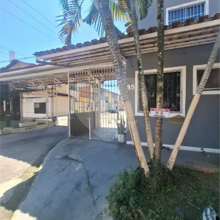 LINDA CASA DUPLEX EM CONDOMÍNIO – PRÓXIMA AO PARK SHOPPING - Aceita financiamento bancário e FGTS
