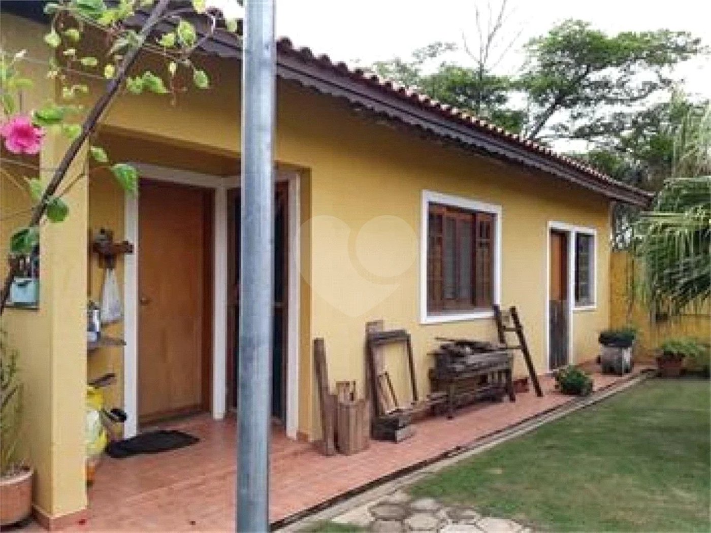 Casa à venda com 3 suítes em Estância Santa Maria do Laranjal, Atibaia, SP