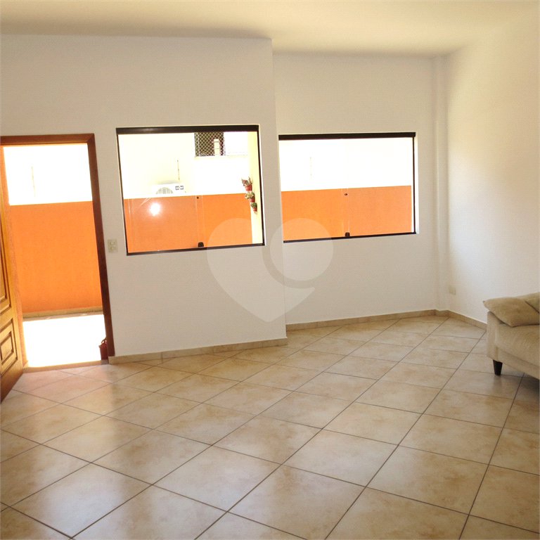 Sobrado à venda na Saúde -2/3 Quartos, 1/2 suítes, 2 Vagas na garagem - metrô Praça da Árvore