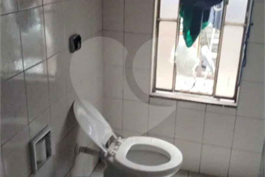 Casa à venda com 3 quartos, sendo 1 suíte,  em Bom Retiro, São Paulo, SP