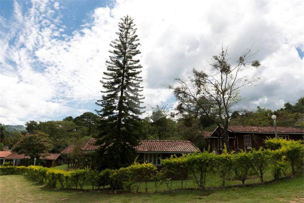 Fazenda à venda com 11 quartos no Centro, Analândia, SP