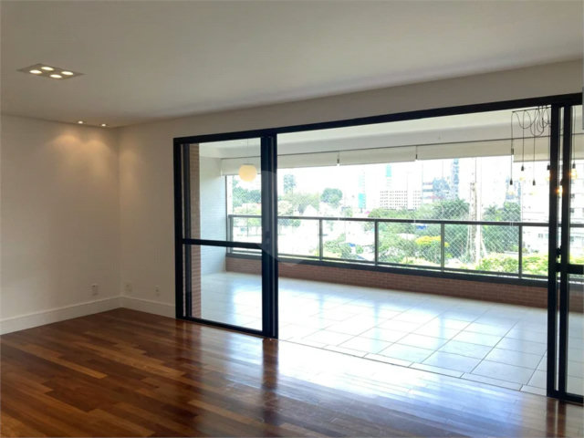 Apartamento para alugar com 4 suítes em Chácara Santo Antônio, São Paulo, SP
