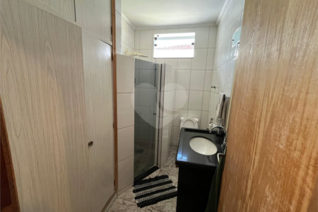 Casa a venda com 2 dormitórios na Vila São José
