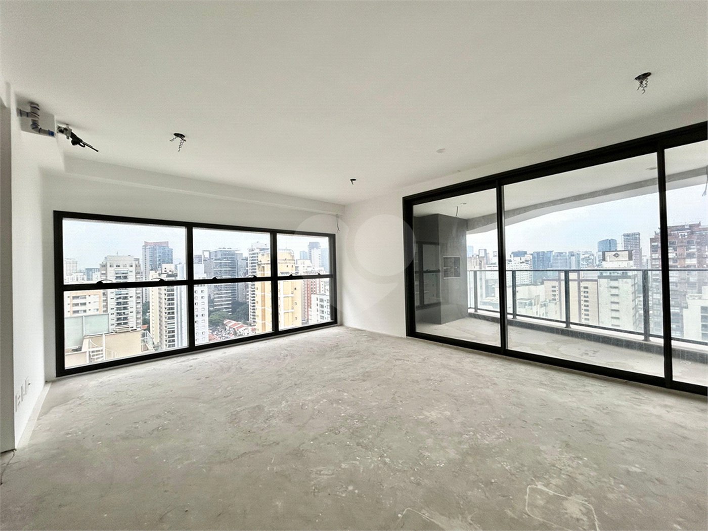 Apartamento à venda com 3 suítes em Vila Olímpia, São Paulo, SP