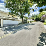 Casa em condomínio Impecável, 4 dorms / 2 suítes, varanda gourmet, piscina, 3 lareiras